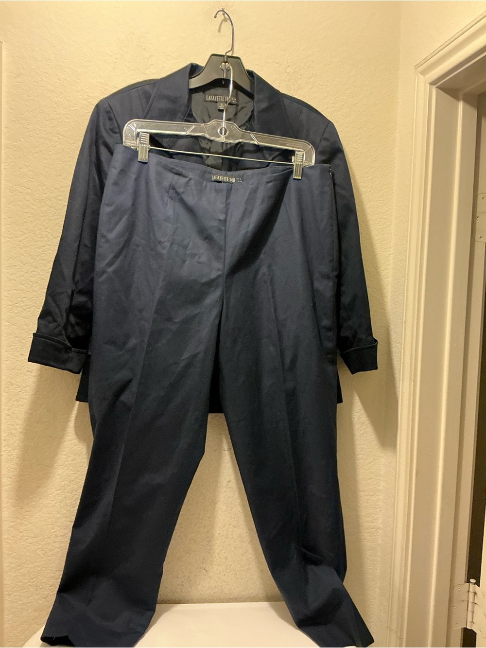Lafayette 148 New York Navy blazer & Dress Pants suit